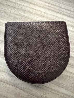 RARE Louis Vuitton Taiga leather coin case Porte Monnaie Gousset Auth  BA0977